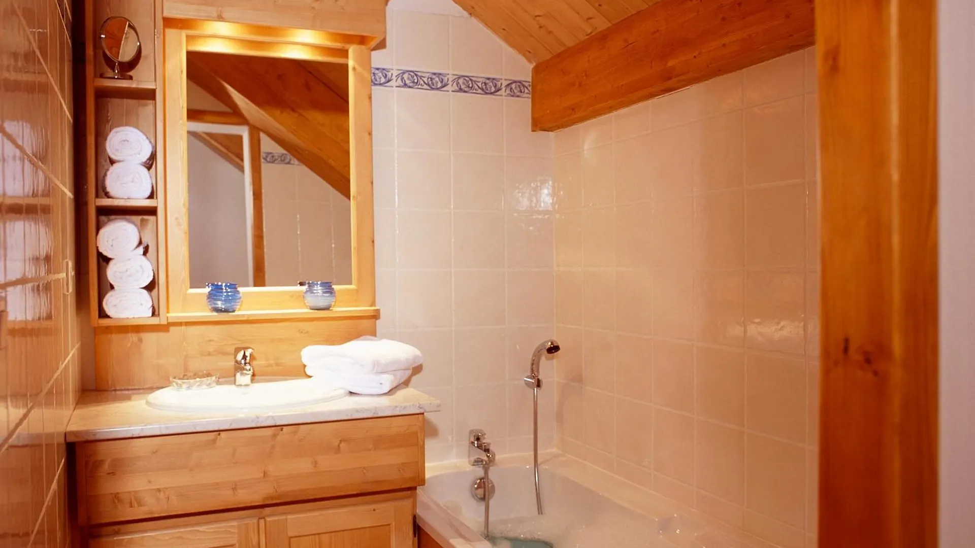 Aparthotel Chalet Des Neiges Oz En Oisans Oz
