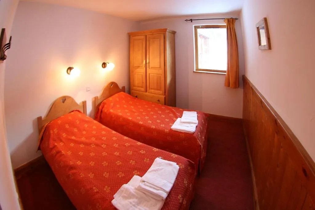 **** Aparthotel Chalet Des Neiges Oz En Oisans Oz France